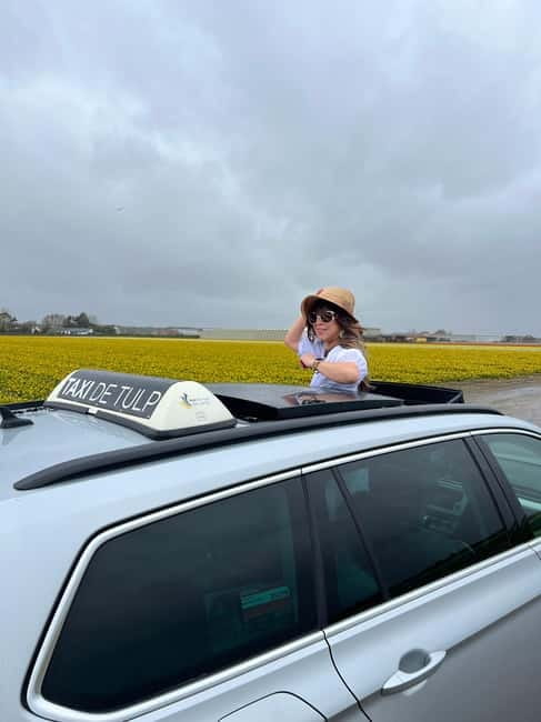 Lisse: Private Tulip Fields Tour with a Local Guide 1h Tour - Discovering the Tulip Fields with a Local Guide