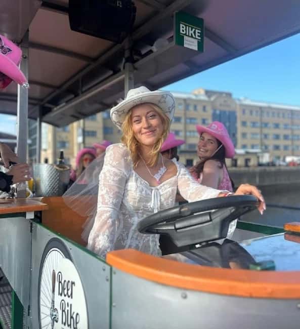 Liverpool: Beer Bike Tour with Drinks and Music - Drinks and Music: Party on Wheels