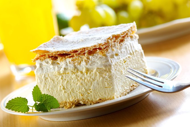 Ljubljana: Lake Bled Experience small group half-day tour - Boat Ride to Bled Island and Its Cultural Significance