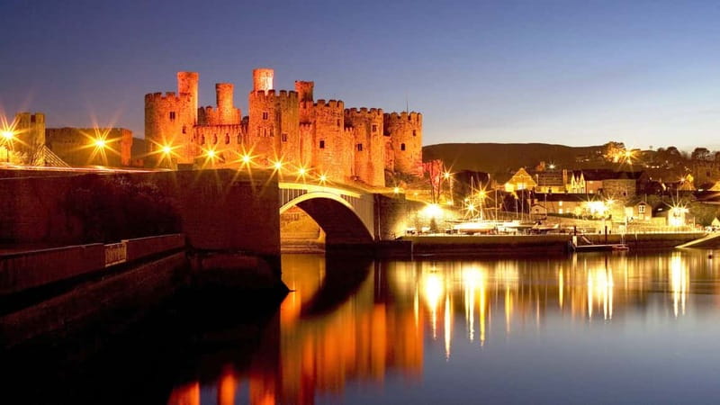 Llandudno: 4 Medieval Castles of Wales Private Day Tour - From Llandudno to Conwy’s Towering Castle Walls