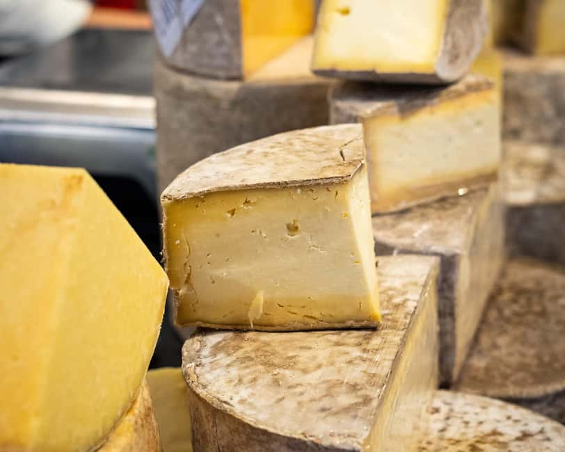 Local Foodie Adventure in London: 10+dishes, drinks and more - British Wine and Cider at a Local Venue