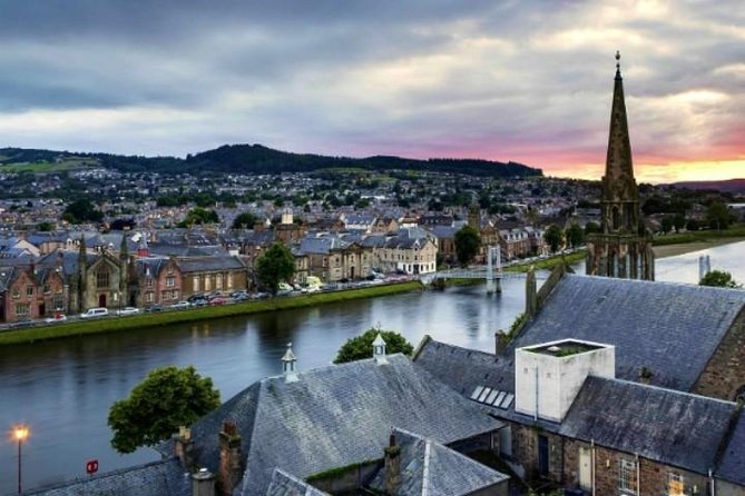 Loch Ness & Urquhart Castle Private Day Tour with Scottish Local - Loch Ness Options: Cruise or Exhibition