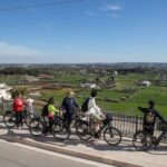 Locorotondo: Guided E-bike Tour with Olive Oil Tasting - Tasting Extra Virgin Olive Oil from Red Olives