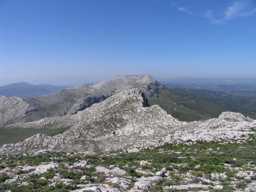 Lodè: trekking on Montalbo - Starting Point in Lodè: The Meeting with the Guide