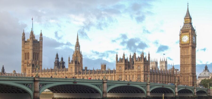 London: App-Based Walking Tour with 30 Stops - Starting Point and How to Access the Tour