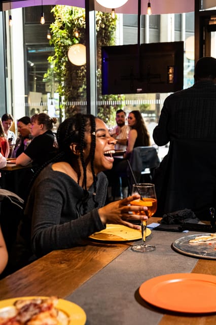 London: Bottomless Brunch Comedy - The Ding Dong Gong Show - Arriving for the Bottomless Pizza and Drinks