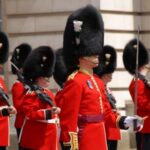 London: Changing of the Guard Experience with a Historian - Viewing the Changing of the Guard from the Best Spots