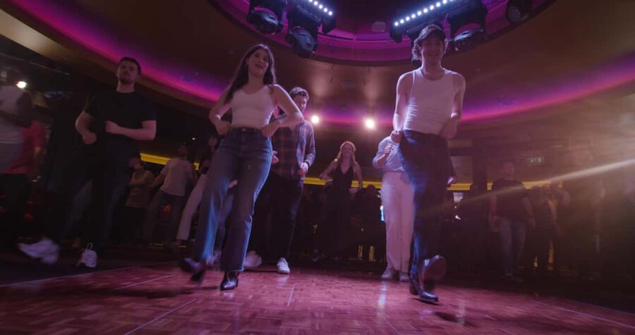 London: Country Dance Party with Bottomless Brunch - The Vibrant Country Dance Experience in London