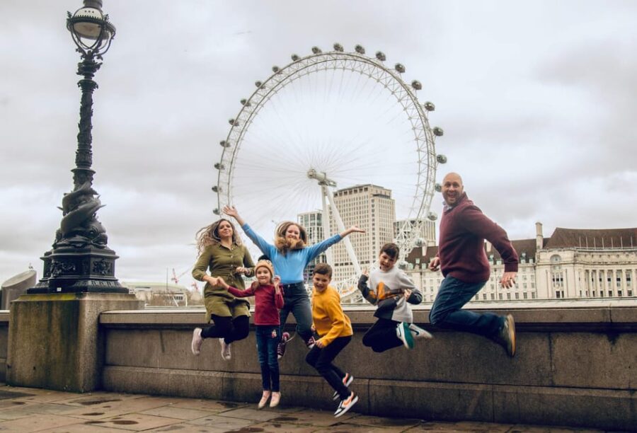 London Customisable 30 minute photoshoot - Exploring Your Preferred London Location
