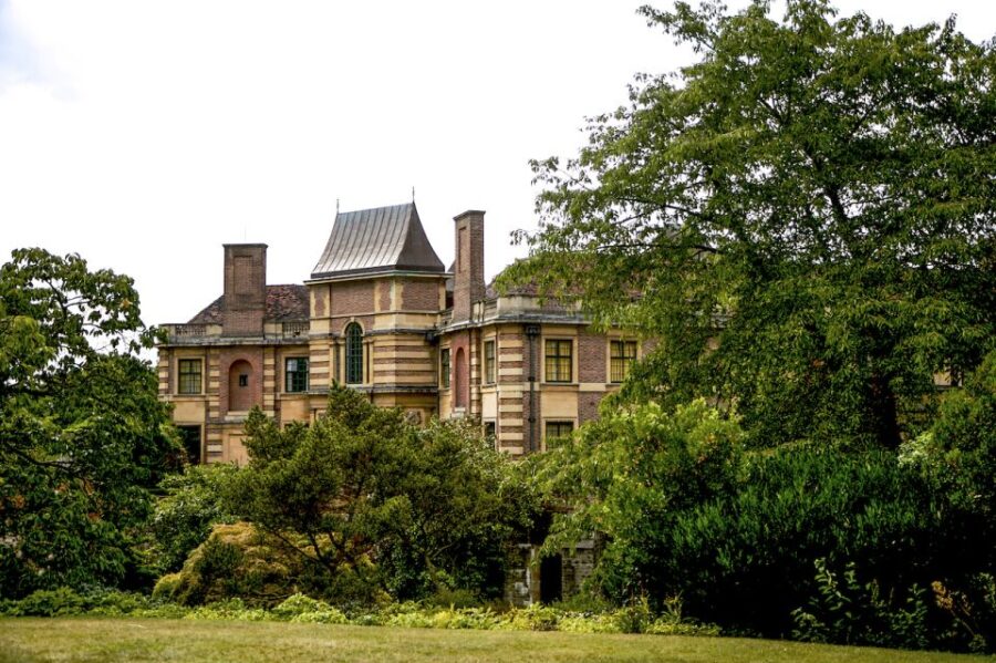 London: Entry Ticket to Eltham Palace and Gardens - Meet the Friendly Resident Horses and Other Wildlife