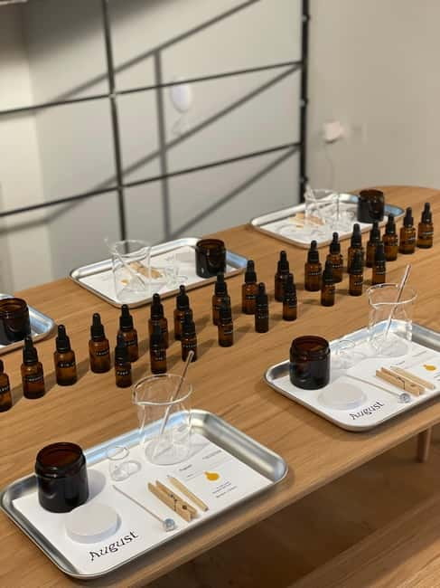 London: Essential Oil Candle Making Workshop - What You Make: A Bespoke Scented Candle