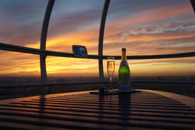 London Eye - Champagne Experience Ticket - The Unique Appeal of the Champagne Toast High Above London