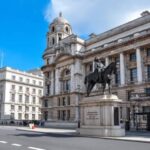 London: Harry Potter and Medieval Magic Tour - Exploring Trafalgar Square and Its Harry Potter Connections