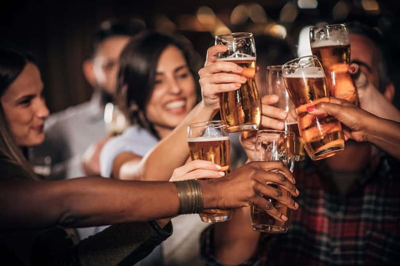 London: Historic Pubs of Central London Walking Tour - Visiting Four Historic Pubs, Some Dating Back to 1549