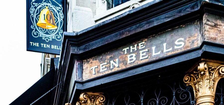 London: Jack the Ripper Walking Tour with an App - An Easy Start on Gunthorpe Street and Old London Streets