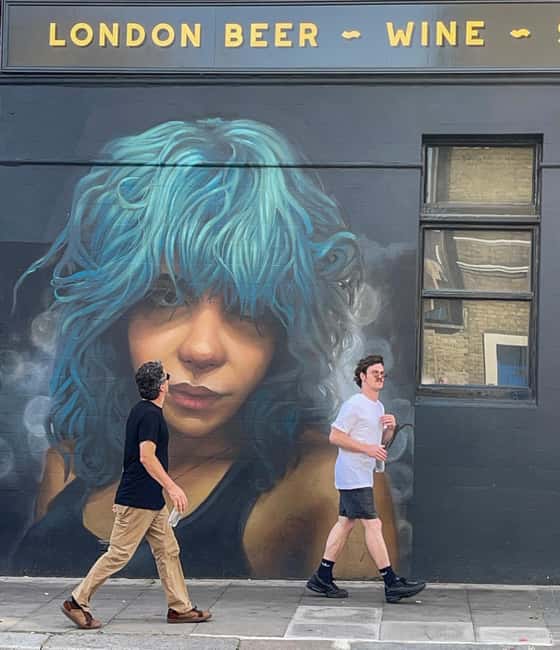 London : Photography Tour with a Professional Photographer - Starting Point at Hamilton Hall Pub in Central London