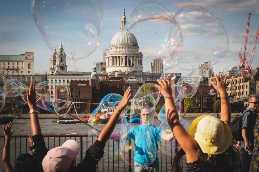 London: Private Family Tour, Natural History Museum & Games - The Route: From Trafalgar Square to Neal’s Yard