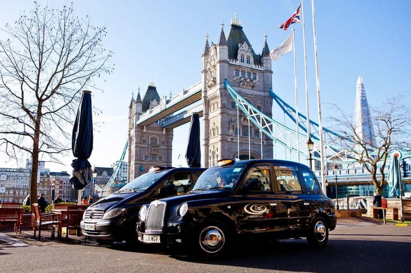 London: Private Panoramic Sightseeing Tour in a Black Taxi - Discover Londons Most Iconic Landmarks from a Black Taxi