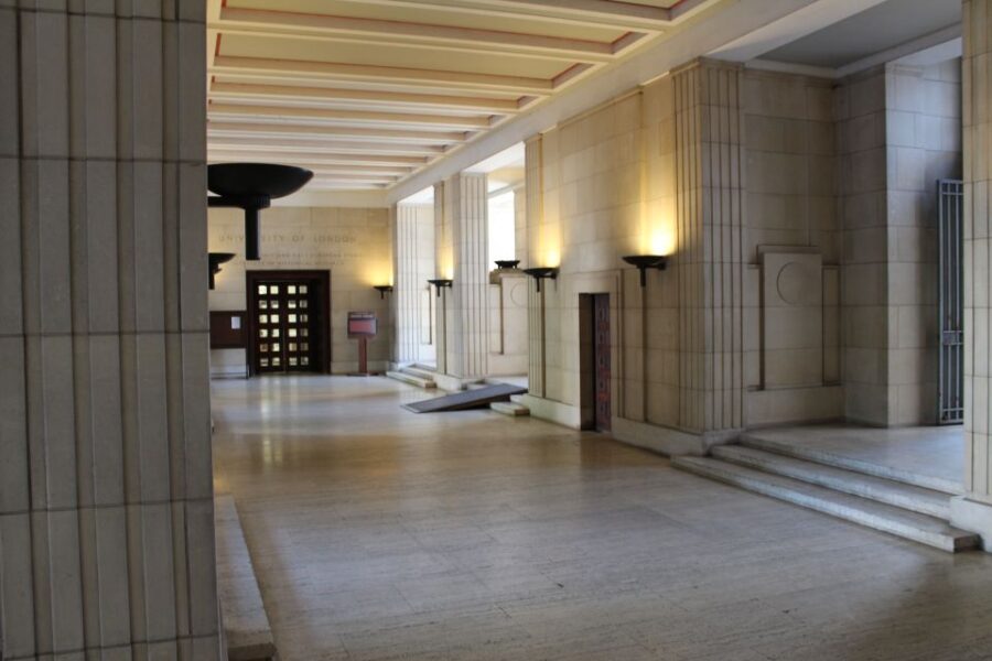 London: Private Superhero Movie Locations Walk - Filming Locations from Blockbuster Superhero Films