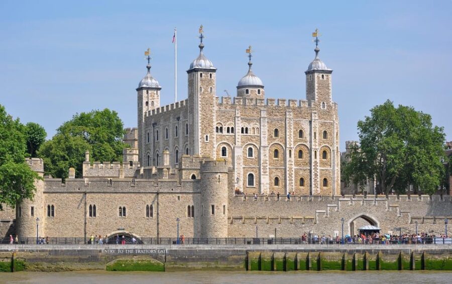 London: Private Taxi 50+ Sights Tour & Tower of London - Starting Point and Group Size for a Personalized Experience