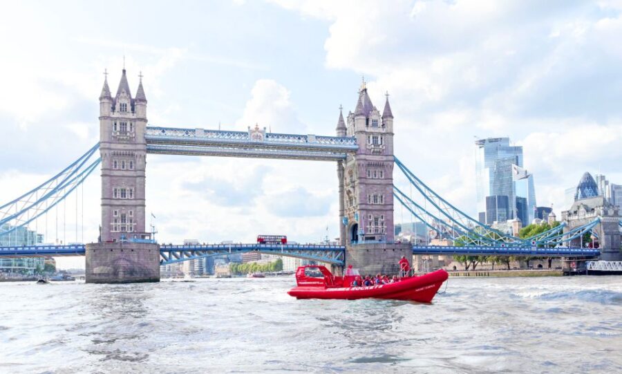 London: River Thames Speed Boat Tour - The Speedboat Experience on the River Thames