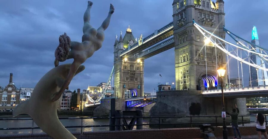 London River Walk and Hidden Gems Pub Hopping Experience - Historic Pubs with Fascinating Tales from the 1520s