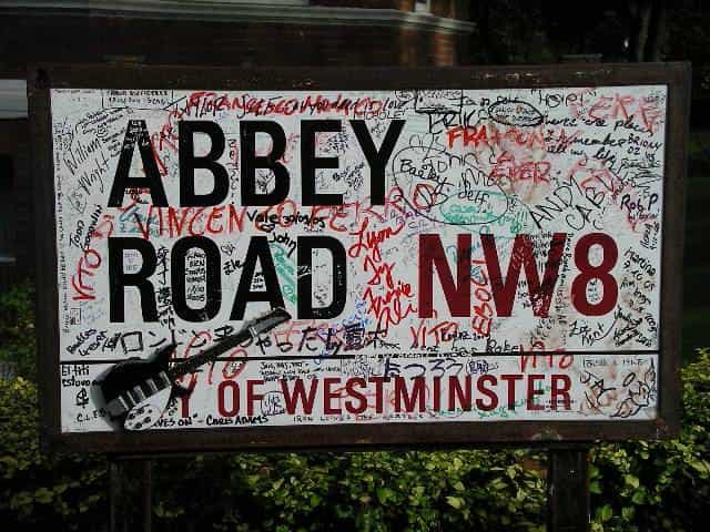 London: Rock 'n' Roll History Tour - Starting Point and Booking Flexibility