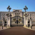 London: Royal Walking Tour with Changing Of The Guard - Starting Point at Green Park and the Meeting with Your Guide