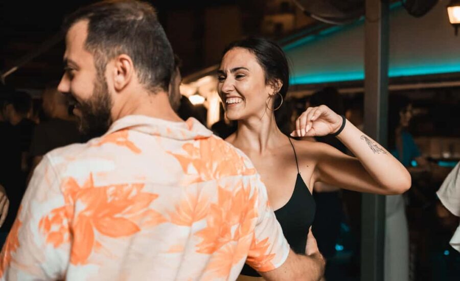 London Salsa Lovers Dance Experience - A 90-Minute Latin Dance Immersion in South East England