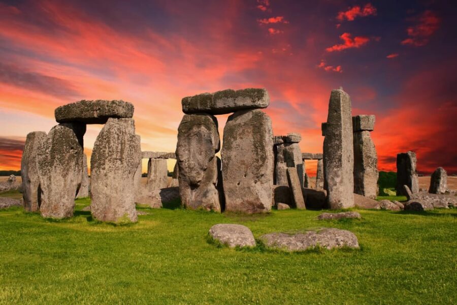 London: Stonehenge, Cotswolds, and Bath Private Day Trip - Starting from London: Comfortable Pickup and Scenic Drive