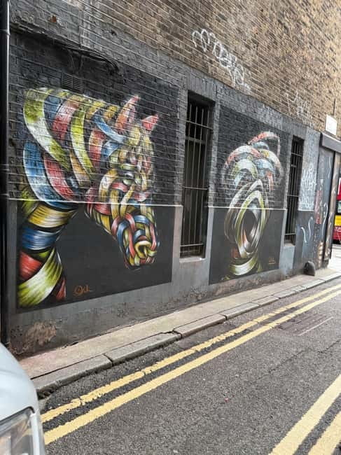 London: Street Art Tour, Shoreditch - Explore Iconic Murals by Banksy and Stik in Shoreditch
