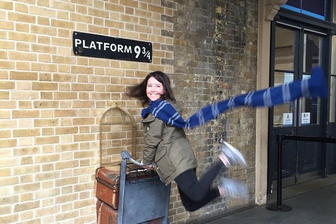 London The Best of Harry Potter Guided Tour (Free for Kids) - Starting at King’s Cross Station and the Magic of Platform 9 ¾