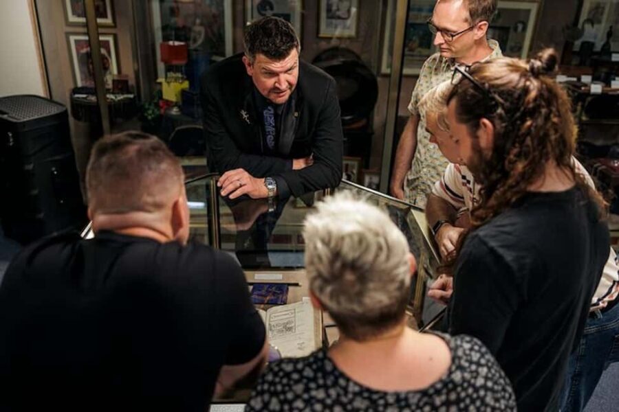 London: The Magic Circle Tour  Real Life Wizards School - Exploring the Museum of Magical Memorabilia