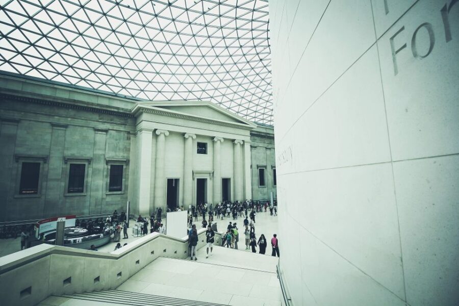 London: Tour of the British Museum - Visiting the Hall of Enlightenment and the Collection of King George III