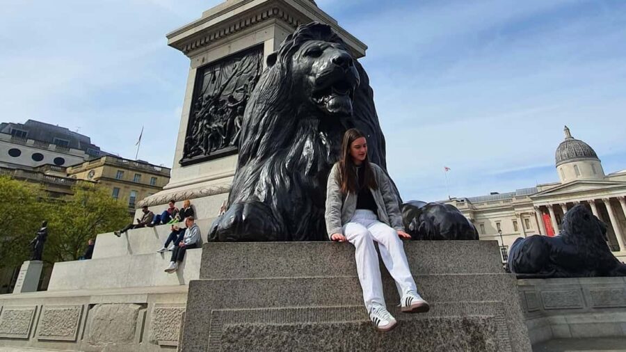 London Walking Tour with Local - Strolling Past Whitehall Toward Buckingham Palace