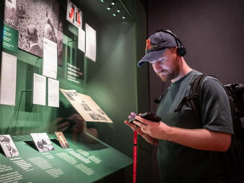 London: WW2 Day Out: Churchill War Rooms & HMS Belfast - Exploring Westminster’s Iconic Sights in a 3-Hour Walk