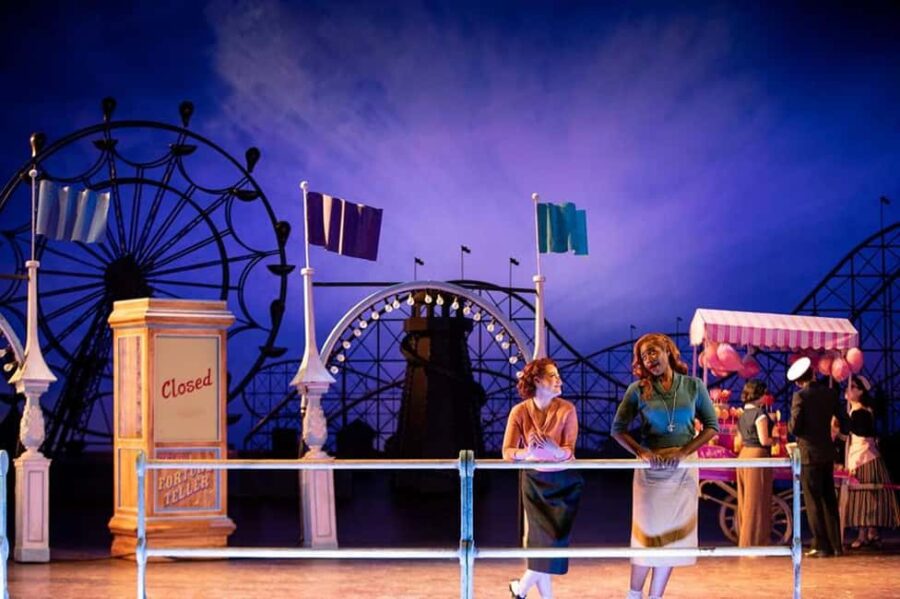 London's West End: Così Fan Tutte at London Coliseum - How the Coney Island Theme Enhances Mozarts Comedy