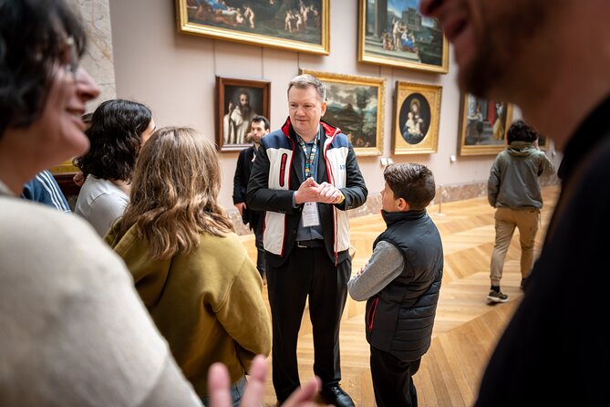 Louvre Museum : Kids-Friendly Private Tour with Entry Tickets - Highlights of Famous Masterpieces and Artistic Periods