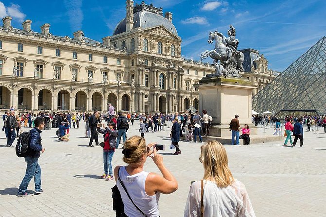 Louvre Museum Masterpieces Skip-the-Line and Small-Group Tour - Meeting Point at the Louvre Entrance in Paris