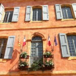 Luberon villages Full-day tour from Aix-en-Provence - Market Days and Special Saturday and Sunday Highlights