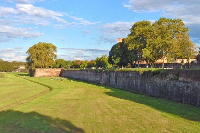 Lucca Barga and Garfagnana Hills Full-Day Trip by Minivan from Pisa - Exploring Lucca: The Birthplace of Puccini and Its Historic Cathedral