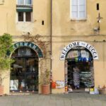 Lucca: private visit of S. Martino, S. Frediano, city center - Starting at Piazza dellAnfiteatro, the Roman Heritage Comes Alive