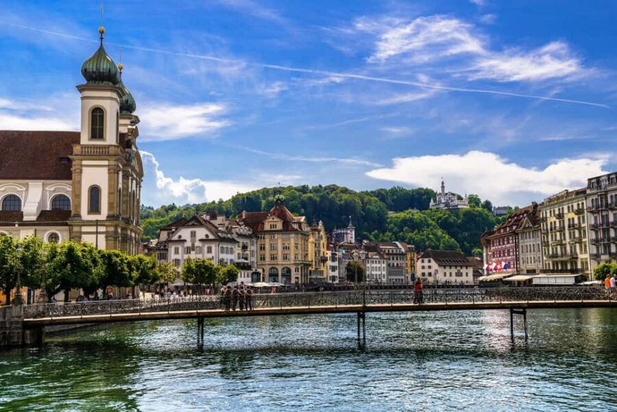 Lucerne: Chocolate Tasting and Walking Tour with a Local - Discovering Lucerne’s Top Sights with a Local Guide
