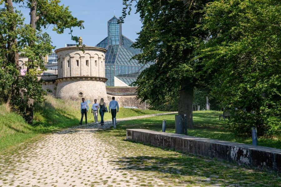 Luxembourg: City Bus Tour with Audio Guide and Headphones - Views and Photo Opportunities from the Bus