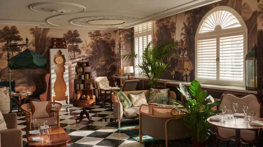 Luxury Afternoon Tea and London Christmas Lights Taxi Tour - The Private Black Cab Tour of London’s Christmas Lights