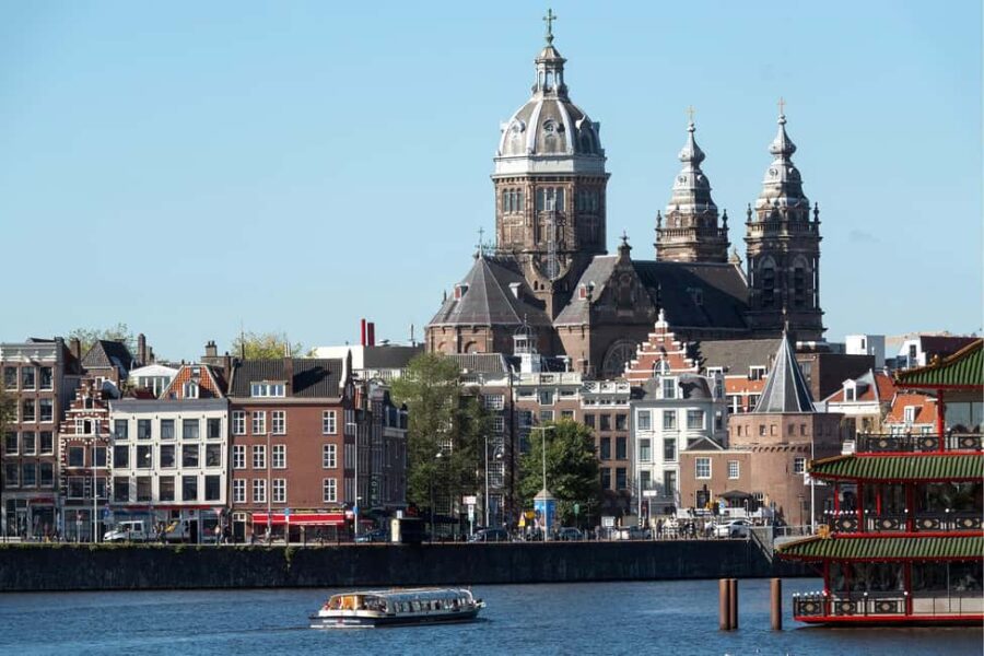 Luxury Amsterdam Canal Cruise  Drinks & Live Captain Guide - Departure Locations and Meeting Details