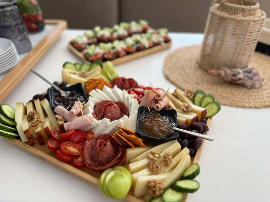 Luxury Dia Catamaran Cruise: Chef Dinner, Drinks & Sunset - Departing from Heraklions Vibrant Port to a Luxurious Catamaran