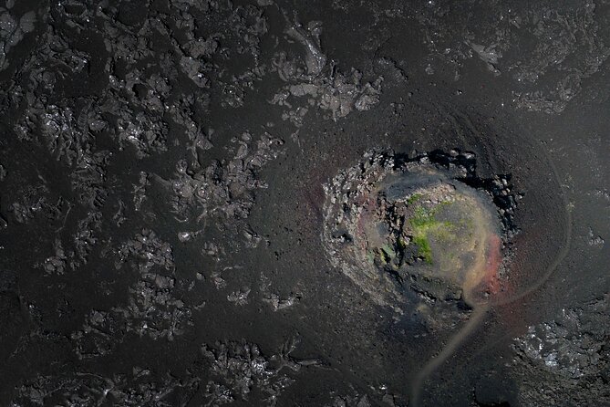 Luxury Private Tour of Reykjanes Peninsula Volcanic Wonders - Witnessing the Power of Gunnuhver Hot Springs