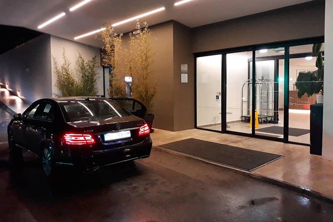 Luxury private transfer: Dubrovnik to Dubrovnik airport - From Your Hotel to Dubrovnik Airport in Style