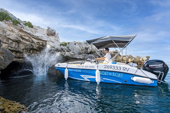 Luxury Speedboat Island Hopping with Swimming & Snorkeling - Snorkeling and Swimming at Sveti Ivan Island